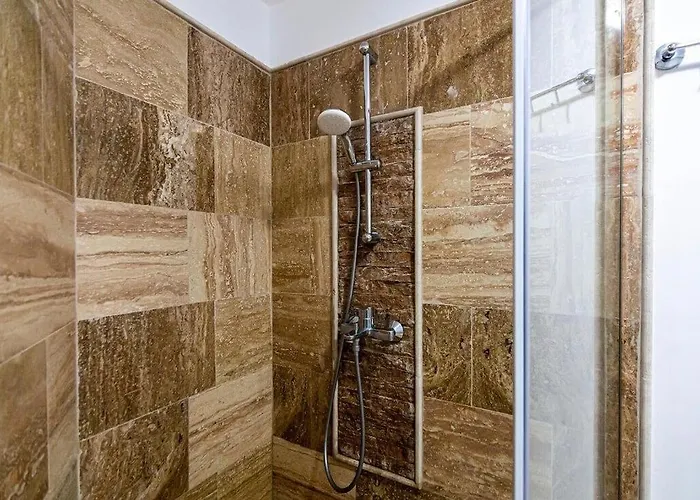 Wave 2 Bia Apartament